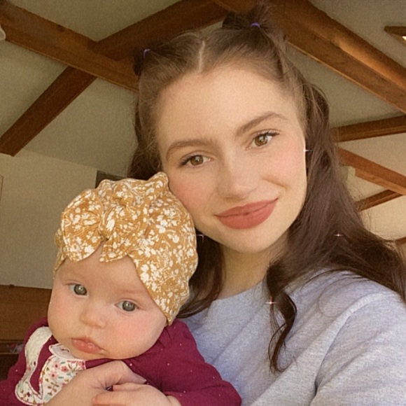 Profile Picture of Corene Garcia (@corenegarcia) on Poshmark