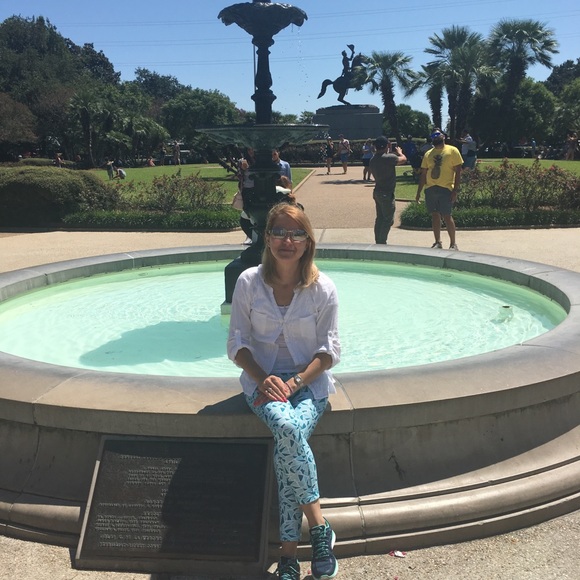 Profile Picture of Daniela Vasilev (@daniela1737) on Poshmark