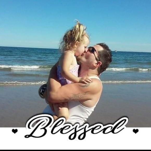 Profile Picture of Derek Winter (@derekw80) on Poshmark