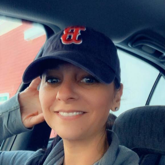 Profile Picture of Nikki Higgins (@nikki7997) on Poshmark