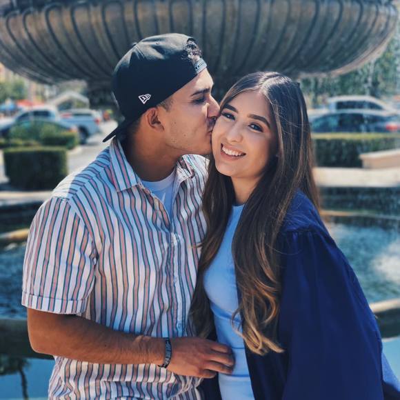 Profile Picture of Leen Leen (@orantesaileen) on Poshmark