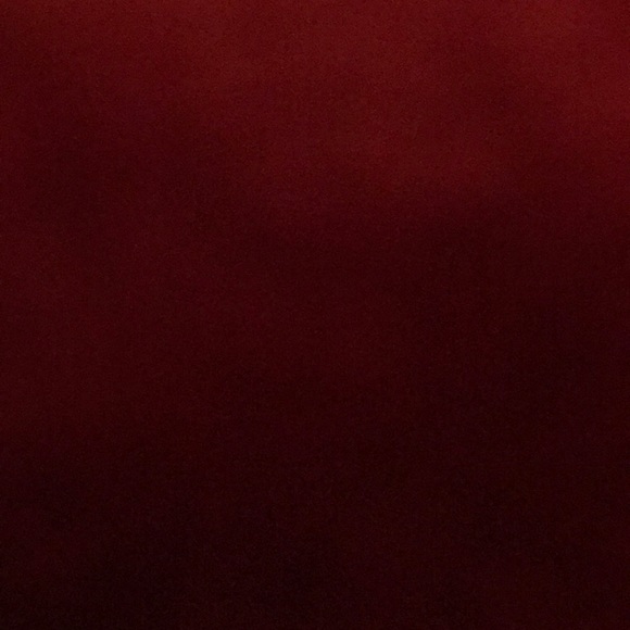 Profile Picture of Ranna Kisswani (@rk75___) on Poshmark