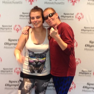 Profile Picture of Catherine M Bradley (@cattyb1313) on Twitter