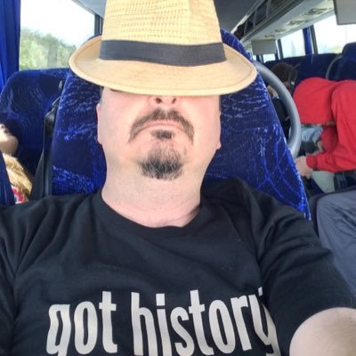 Profile Picture of Al Luna (@Luna01A) on Twitter