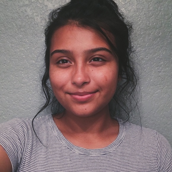 Profile Picture of Brianna Silva (@brijsilva) on Poshmark