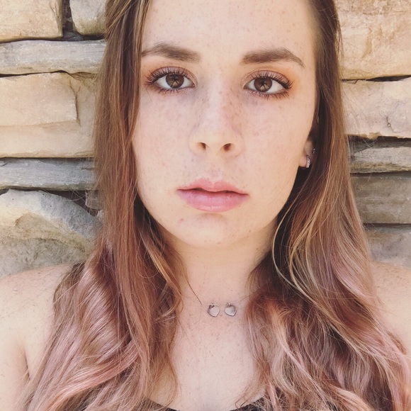 Profile Picture of Daniela Wolfert (@danielaaaa26) on Poshmark