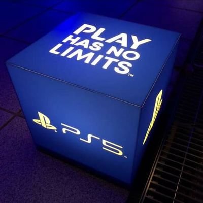 Profile Picture of H3ARTLESS (@TomSweatGames) on Twitter