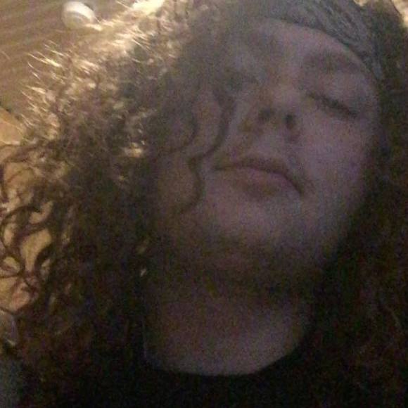 Profile Picture of Cody Shadell (@codyshadell) on Poshmark