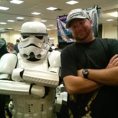 Profile Picture of Destroyer-of-Happiness (@KaeberleinMike) on Twitter