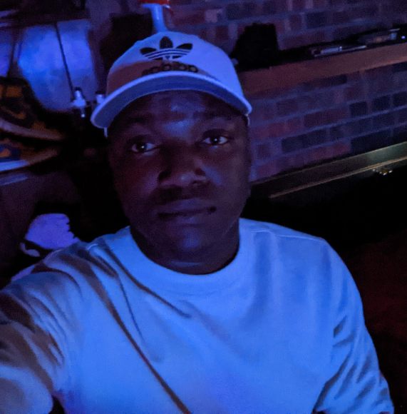 Jean-philippe Tchan - Poshmark Profile Picture of Jean-philippe Tchan (@jtchan) on Poshmark