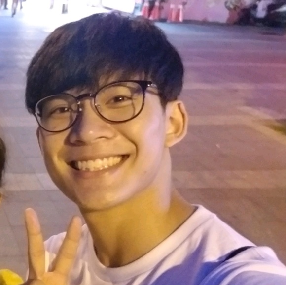 Profile Picture of Derek Chen (@junhao) on Poshmark