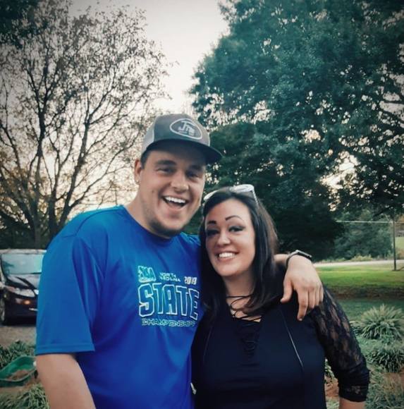 Profile Picture of Anna grey Thomas (@mamathomas7) on Poshmark