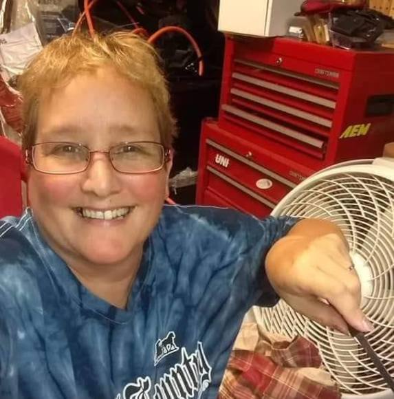 Profile Picture of Dustin Maurice (@dustinmaurice53) on Poshmark