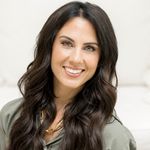 Profile Picture of Jenna Shaffer | Mental Health for Christian Millennials (@christianmillennialtherapist) on Instagram
