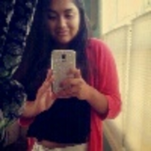 Profile Picture of Odette Rodriguez (@odette_96) on Poshmark