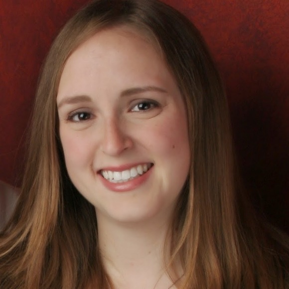 Profile Picture of Jennifer Clinkenbeard (@jecmath) on Poshmark