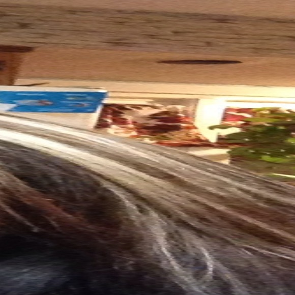 Profile Picture of Tara Gleavy (@tara81489) on Poshmark