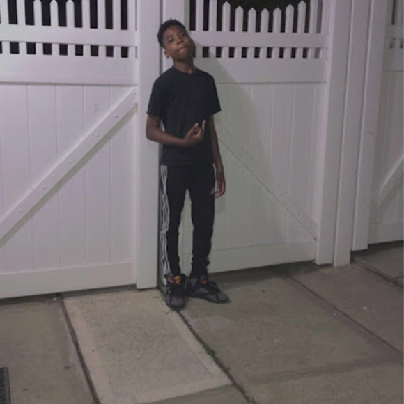 Profile Picture of Naiim Campbell (@naiimcampbell) on Poshmark