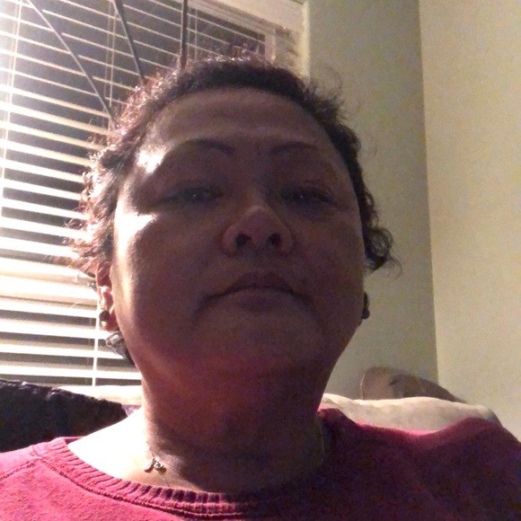 Profile Picture of Jean Foster (@chowfos) on Poshmark