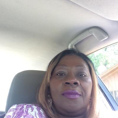 Profile Picture of Sylvia Mcfadden (@sylviefay) on Twitter