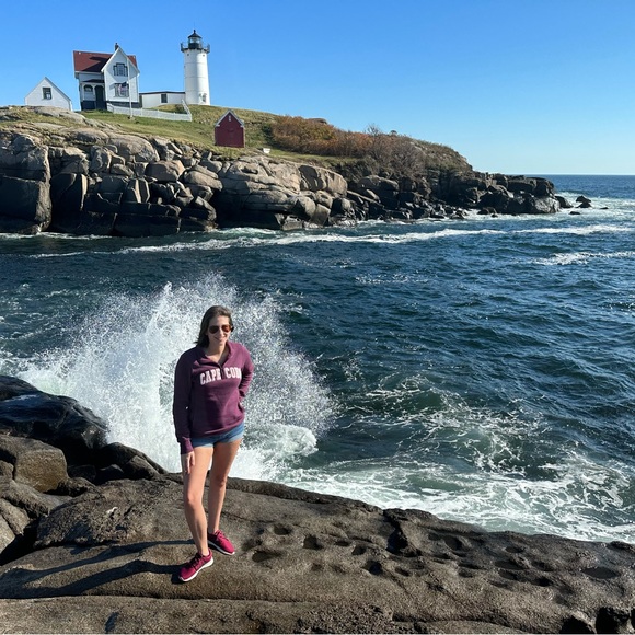 Profile Picture of Krestina A (@krestinaalward) on Poshmark