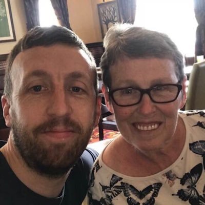 Profile Picture of Barry Hall (@Sheepdon) on Twitter