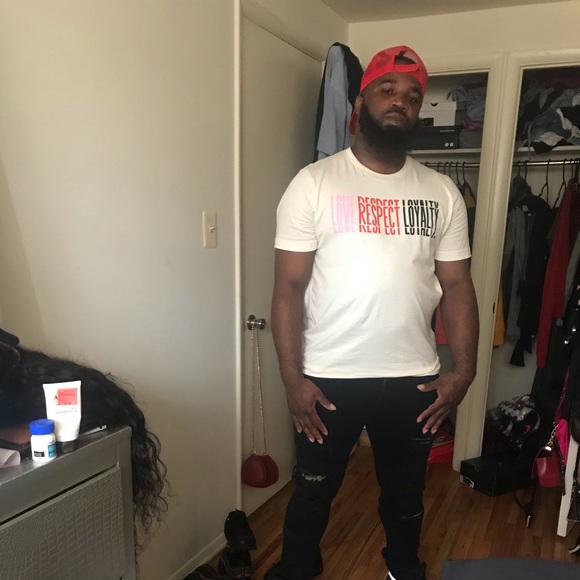 Profile Picture of Josh Anderson (@joshander993z) on Poshmark
