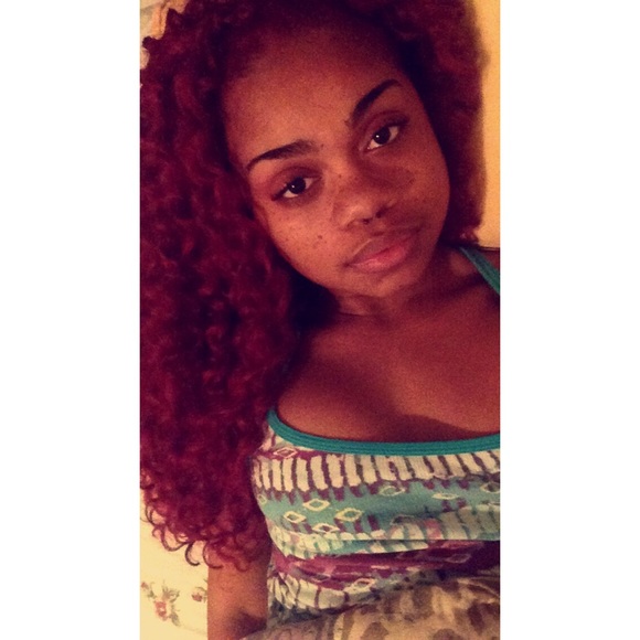 Profile Picture of Desiree Adams (@freckledshe) on Poshmark