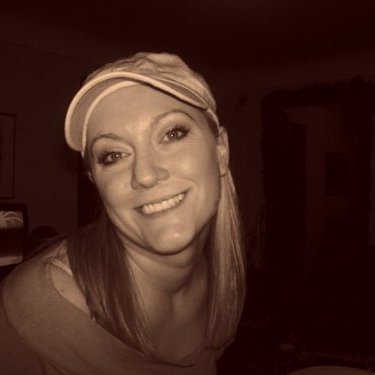 Profile Picture of Julia Hussey (@Jewlzy_jules) on Twitter