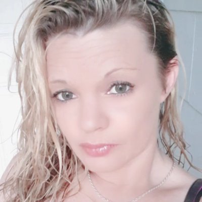 Profile Picture of Laura Wooley (@laura70835888) on Twitter