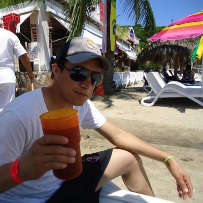 Profile Picture of Carlos Aaron Puente (@aaron5804) on Twitter