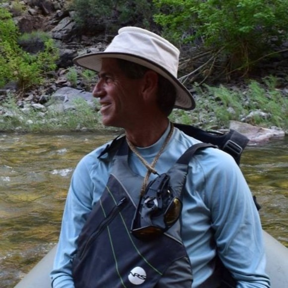 Profile Picture of Kevin Kinchen (@kevinusa) on Poshmark