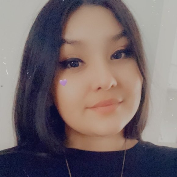 Profile Picture of Miriah Abbondandolo (@mirahpapaya) on Poshmark