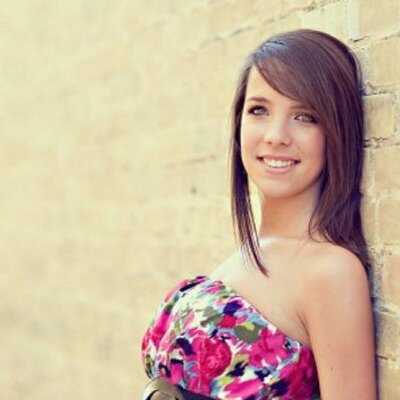 Profile Picture of Alexandra Dearing (@AlexadraDearing) on Twitter