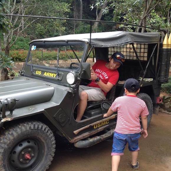 Profile Picture of Lam ÄoÃ n (@danhila_73) on Poshmark