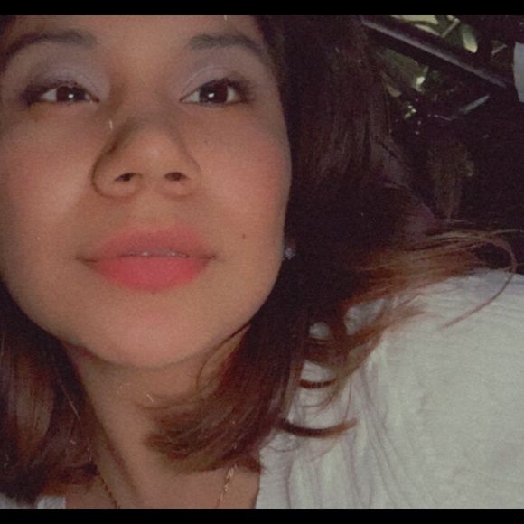 Alexandra Jaya - Poshmark Profile Picture of Alexandra Jaya (@alexandraj244) on Poshmark