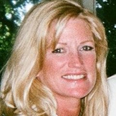 Profile Picture of Suzanne Stevenson (@Szastevenson) on Twitter