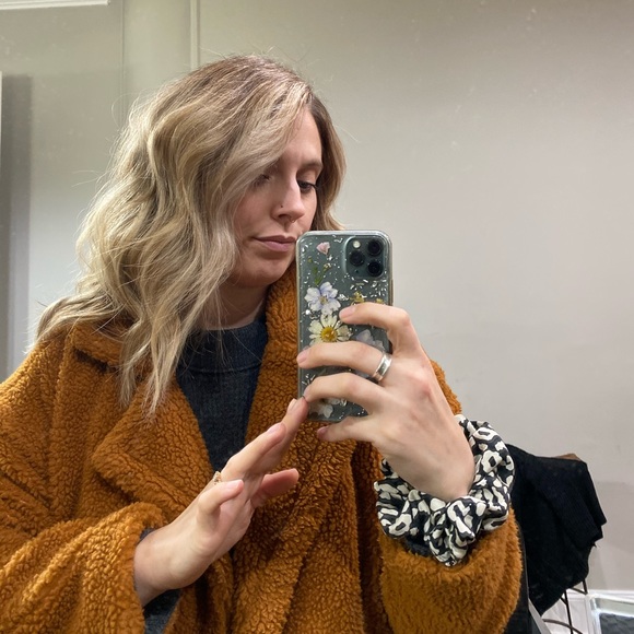 Profile Picture of Lindsey Raschke (@lraschke4) on Poshmark