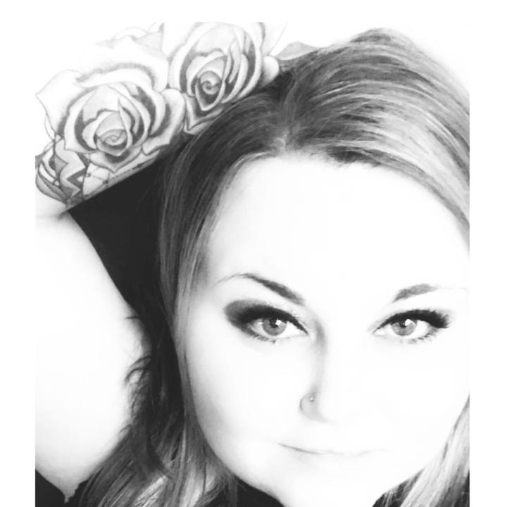 Profile Picture of Miranda Brown (@miranda_cafe) on Tiktok