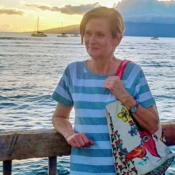 Profile Picture of Colleen Degenhardt (@cool_mum) on Poshmark