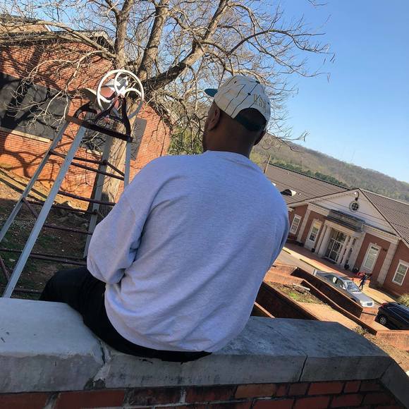 Profile Picture of Josh Pearson (@bruhmanfloor5) on Poshmark