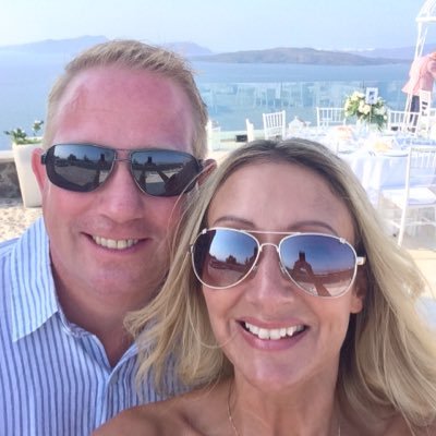 Profile Picture of Sarah & Lee Chester (@SarahLeeChester) on Twitter