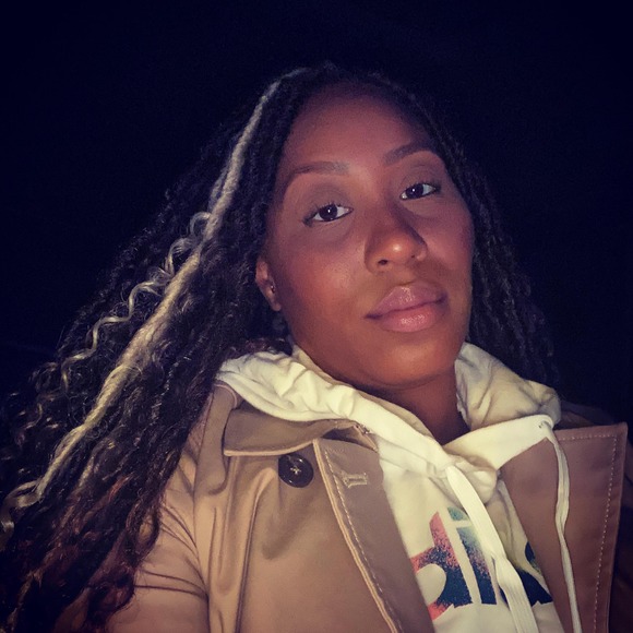 Profile Picture of Alisha Mccullum (@alisha711) on Poshmark