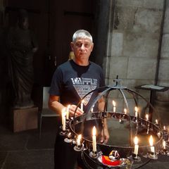 Profile Picture of Robert Hart (@robert.hart34) on Tiktok