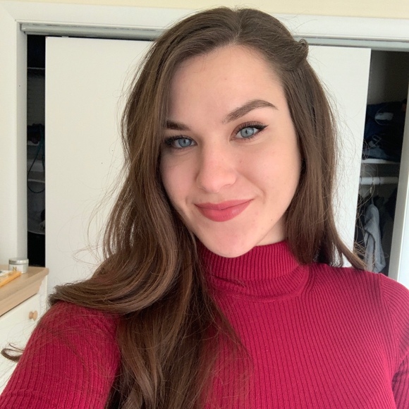 Christina Langone - Poshmark Profile Picture of Christina Langone (@christinal23) on Poshmark