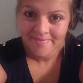 Profile Picture of Alice :) (@@AliceBush712) on Twitter