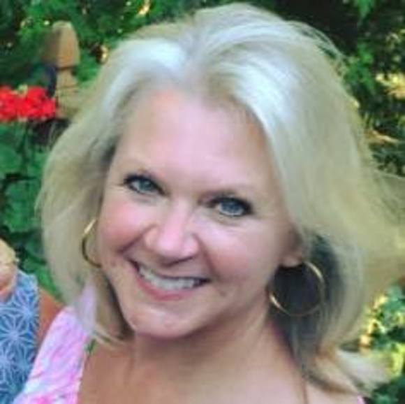 Profile Picture of Cynthia Wanamaker (@cwana) on Poshmark