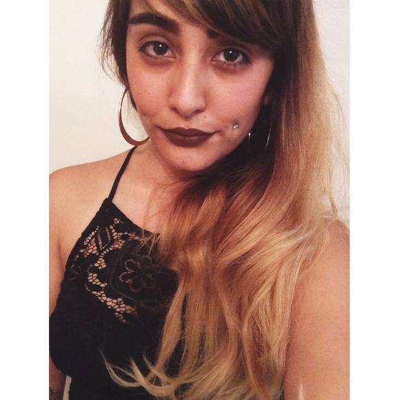 Profile Picture of Danielle Hurtado (@donxhurtado) on Poshmark