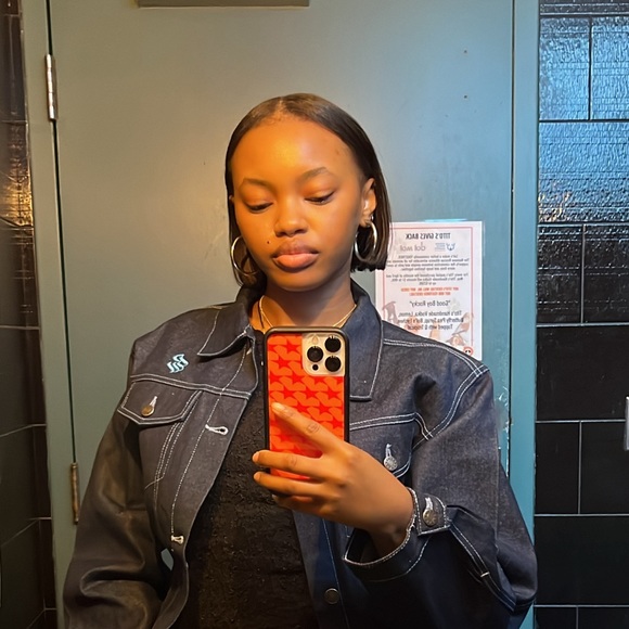Profile Picture of Vanessa Macharia (@vanessamacharia) on Poshmark