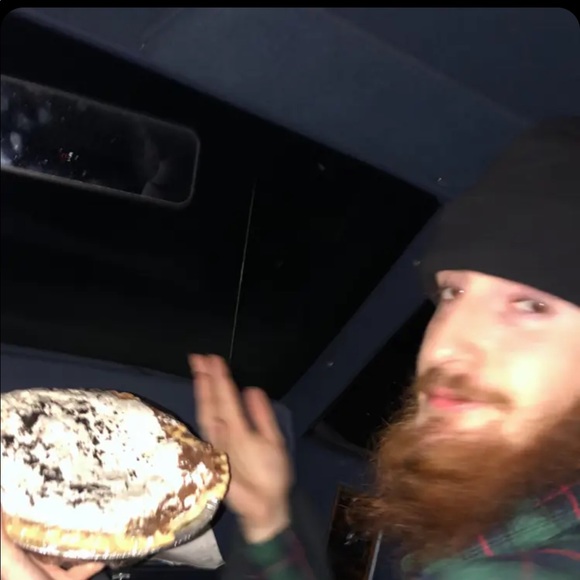 Profile Picture of James Farr (@dongusaurus1800) on Poshmark